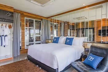 Nh Boat Lagoon Phuket Resort