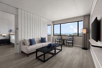 Courtyard By Marriott Phuket Town