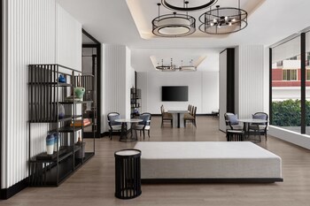Courtyard By Marriott Phuket Town