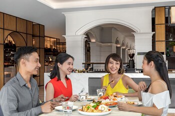 Courtyard By Marriott Phuket Town