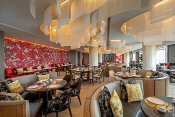 Courtyard By Marriott Phuket Town