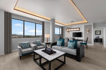 Courtyard By Marriott Phuket Town