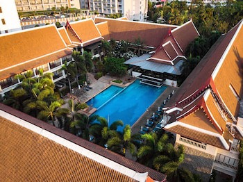 Deevana Patong Resort & Spa