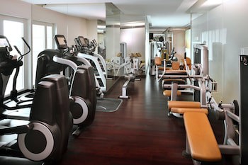 Dubai Marriott Harbour Hotel & Suites