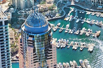 Dubai Marriott Harbour Hotel & Suites