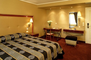 Piraeus Theoxenia Hotel