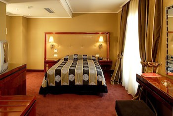 Piraeus Theoxenia Hotel