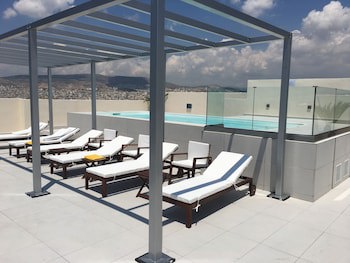 Piraeus Theoxenia Hotel