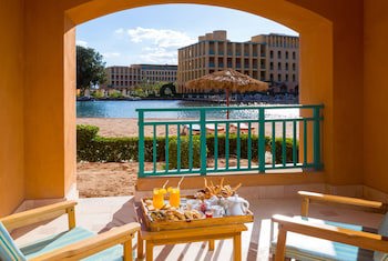 Strand Beach Resort galeri fotoğrafı