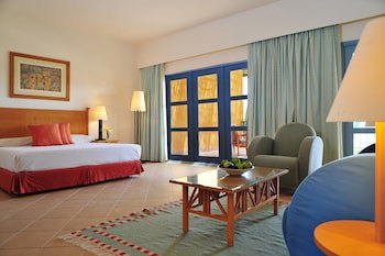 Strand Beach Resort fotoğrafı
