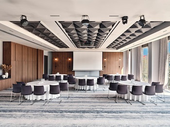 Crowne Plaza Sofia, An Ihg Hotel
