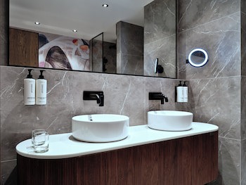 Crowne Plaza Sofia, An Ihg Hotel