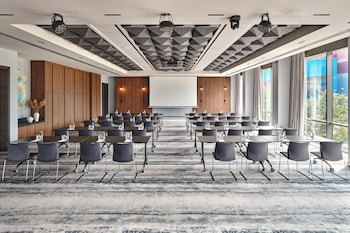 Crowne Plaza Sofia, An Ihg Hotel