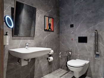 Crowne Plaza Sofia, An Ihg Hotel