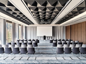 Crowne Plaza Sofia, An Ihg Hotel