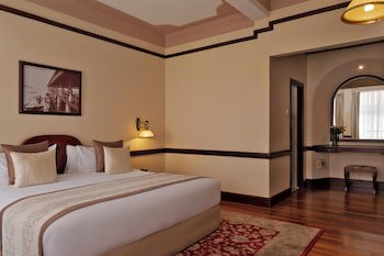 Grand Hotel