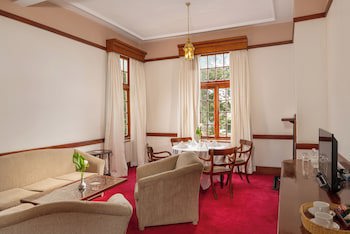 Grand Hotel