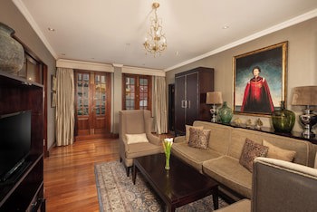 Grand Hotel