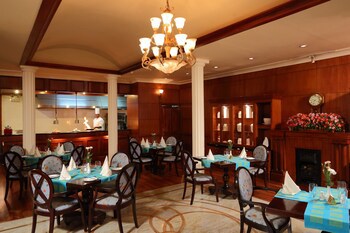 Grand Hotel