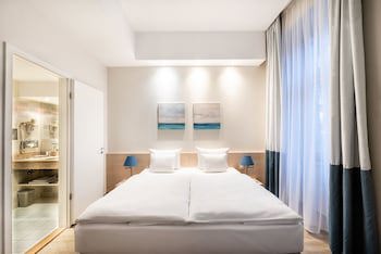 Atrium Fashion Hotel