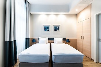 Atrium Fashion Hotel