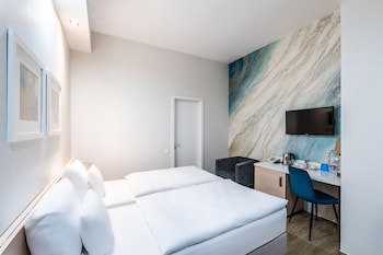Atrium Fashion Hotel