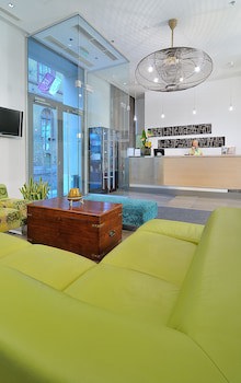 Atrium Fashion Hotel
