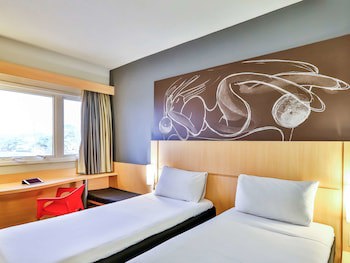 Ibis Goiania