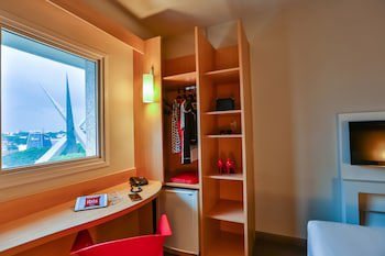 Ibis Goiania