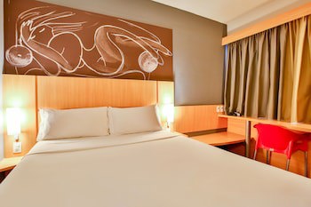 Ibis Goiania