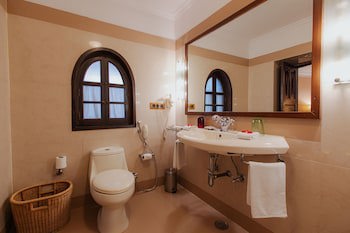 Ajit Bhawan - A Palace Resort