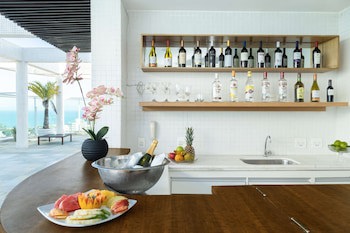 Golden Tulip Macae
