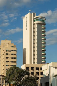 Golden Tulip Macae