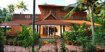 Beach And Lake Ayurvedic Resort