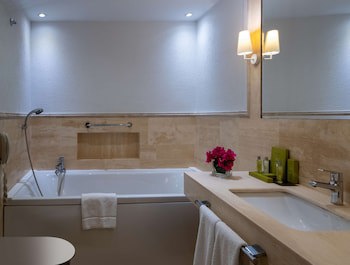 DoubleTree by Hilton Bodrum Marina Vista galeri fotoğrafı