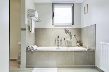 El Casco Art Hotel