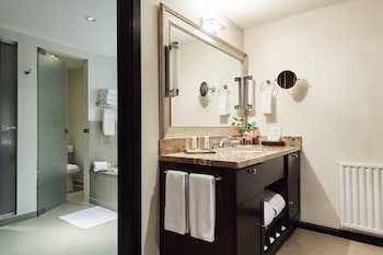 El Casco Art Hotel
