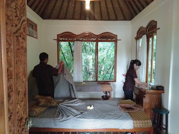 Puri Lumbung Cottages, Restaurant & Spa