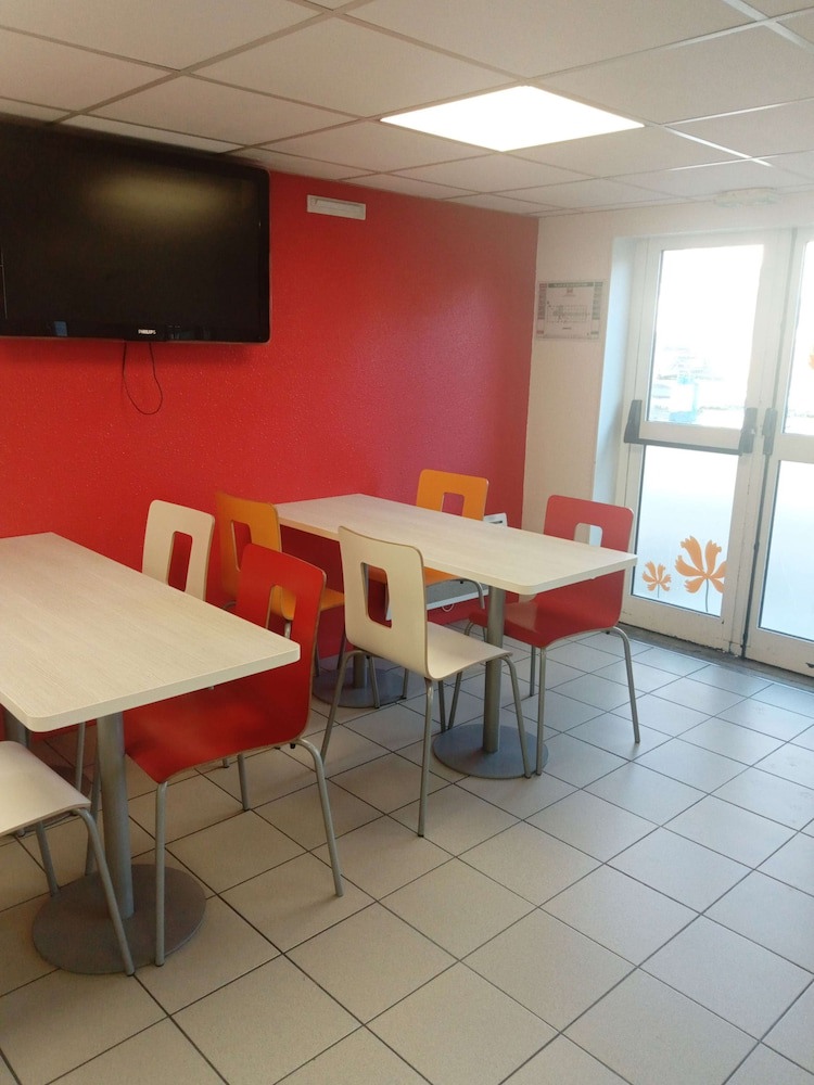 Premiere Classe Saint Brice Sous Foret