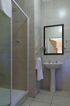 Bayswater Lodge
