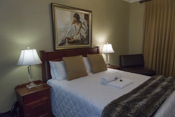 Bayswater Lodge