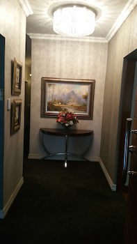 Bayswater Lodge