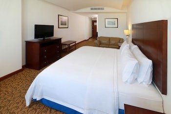 Holiday Inn Express Nuevo Laredo, An Ihg Hotel
