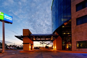 Holiday Inn Express Nuevo Laredo, An Ihg Hotel