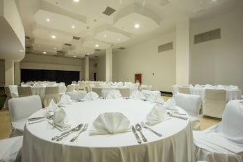 Holiday Inn Express Nuevo Laredo, An Ihg Hotel