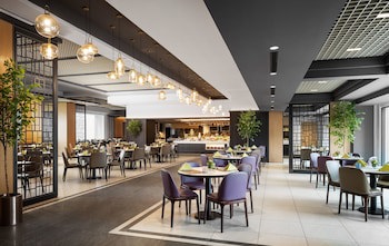 G Hotel Gurney