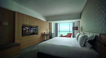 G Hotel Gurney