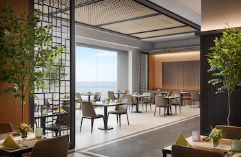 G Hotel Gurney