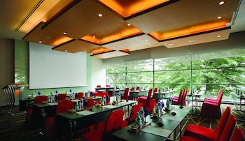 G Hotel Gurney