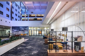 Courtyard By Marriott Prague Airport